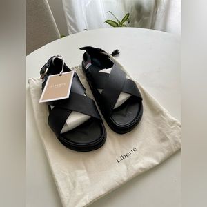 Liberté Capri Sandal, Black Leather, 38